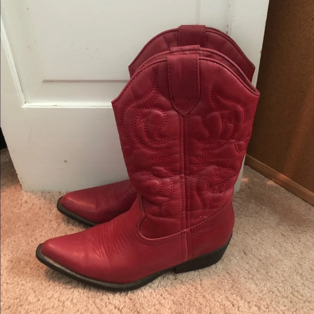Red cowgirl boots